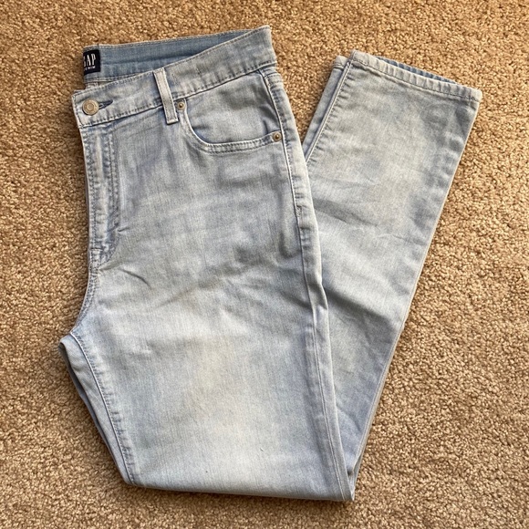 girlfriend denim jeans